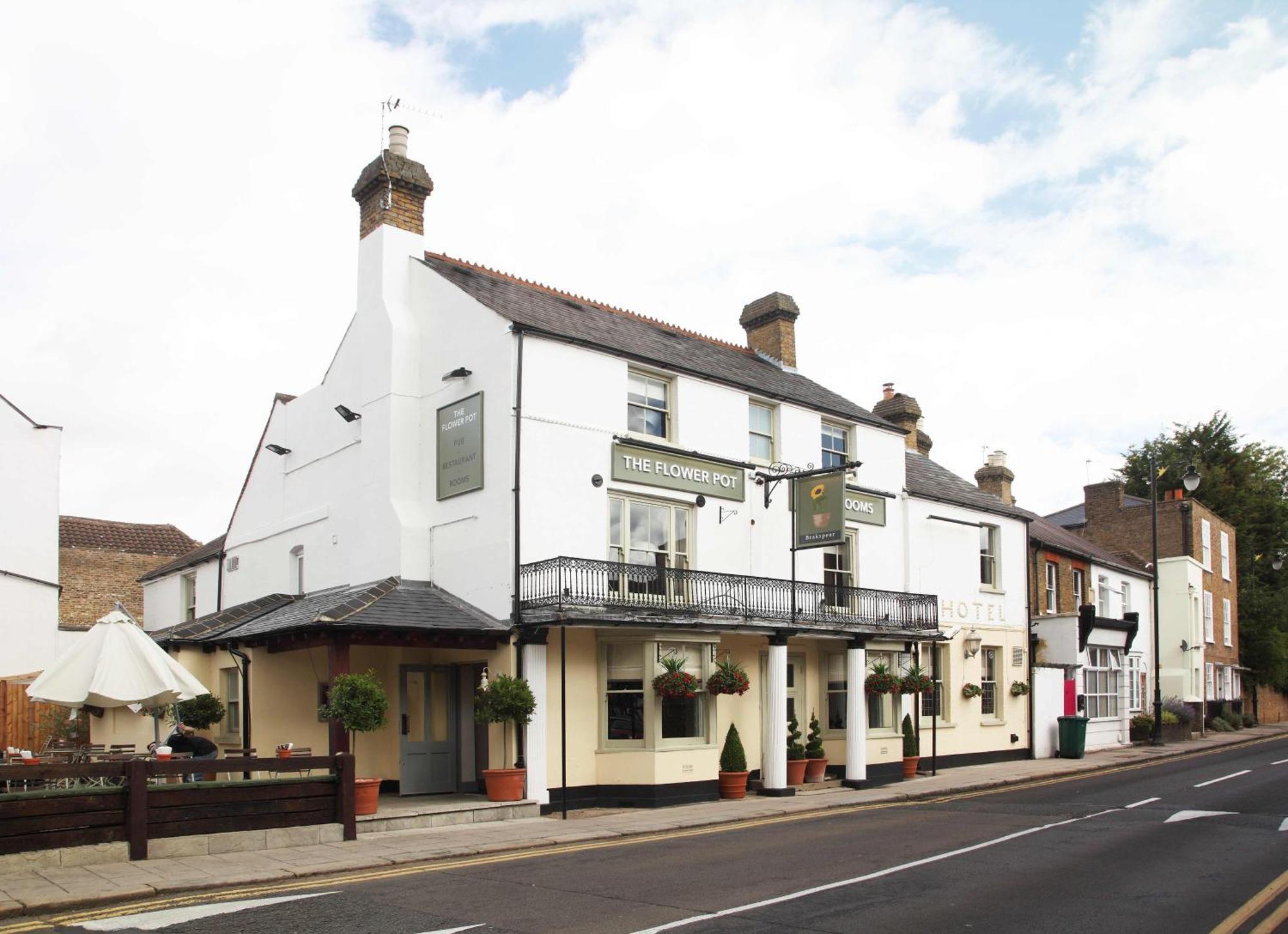 Flower Pot Hotel Sunbury-on-Thames Bagian luar foto